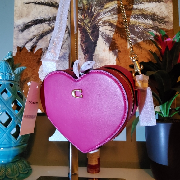 COACH RED HEART CROSSBODY 14 MINI PURSE❗️WITH VIDEO❗️BESTSELLER❗️❤️ - Picture 8 of 9